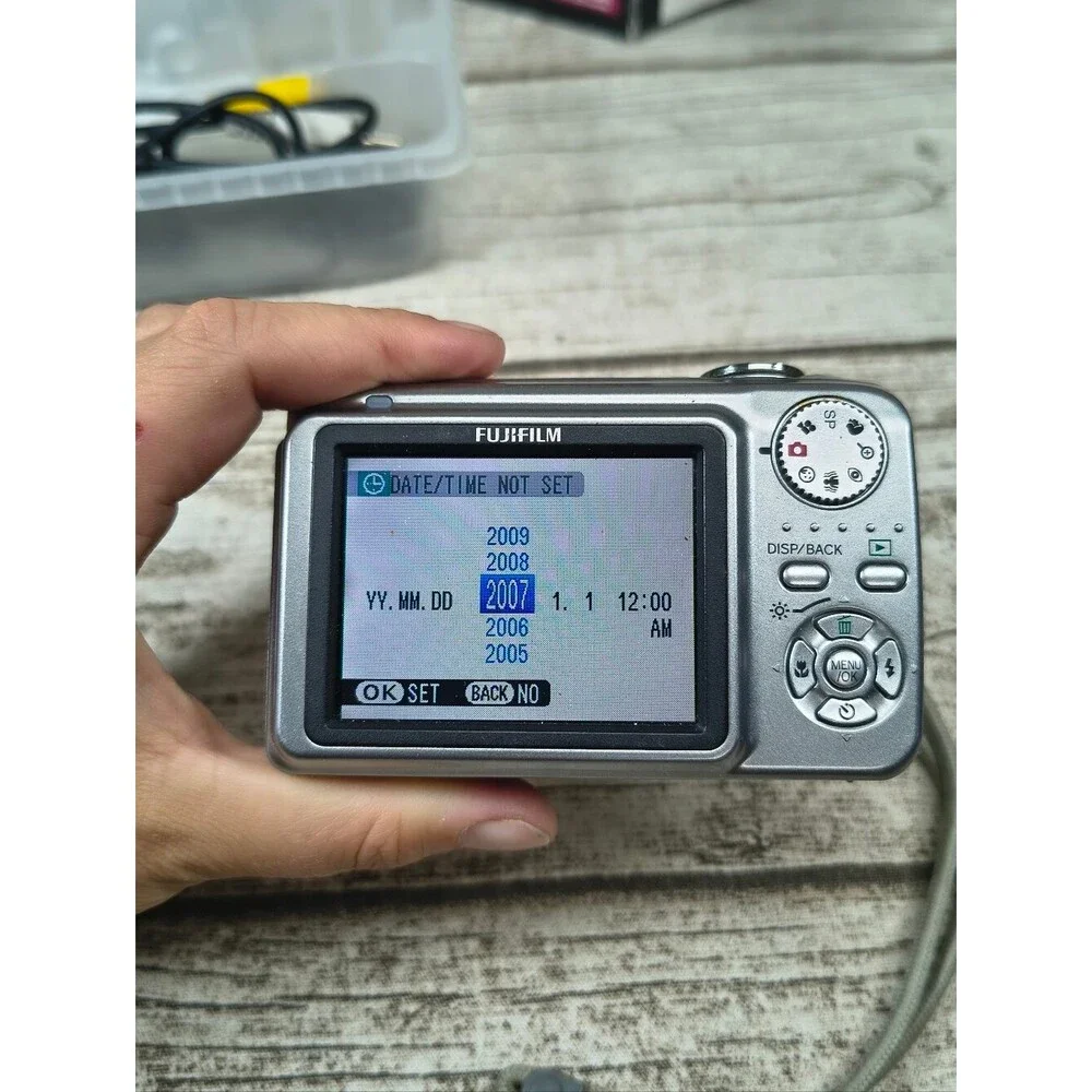 FUJIFILM FinePix A800 Digital Camera 3x Optical Zoom In Box